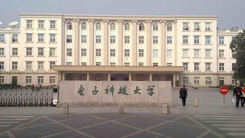 直插式发光二极管正负极识别攻略**